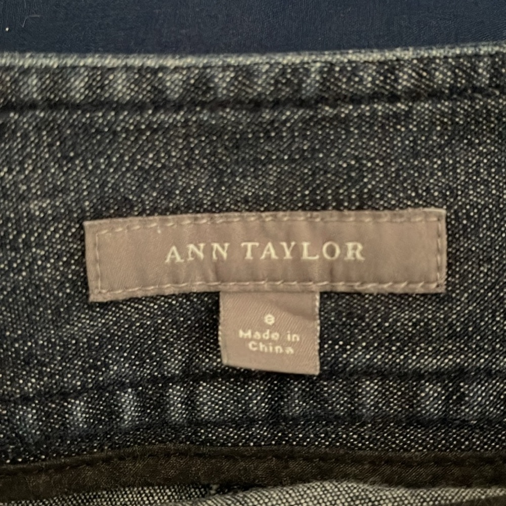 Ann Taylor denim skirt size 8 - Picture 3 of 5